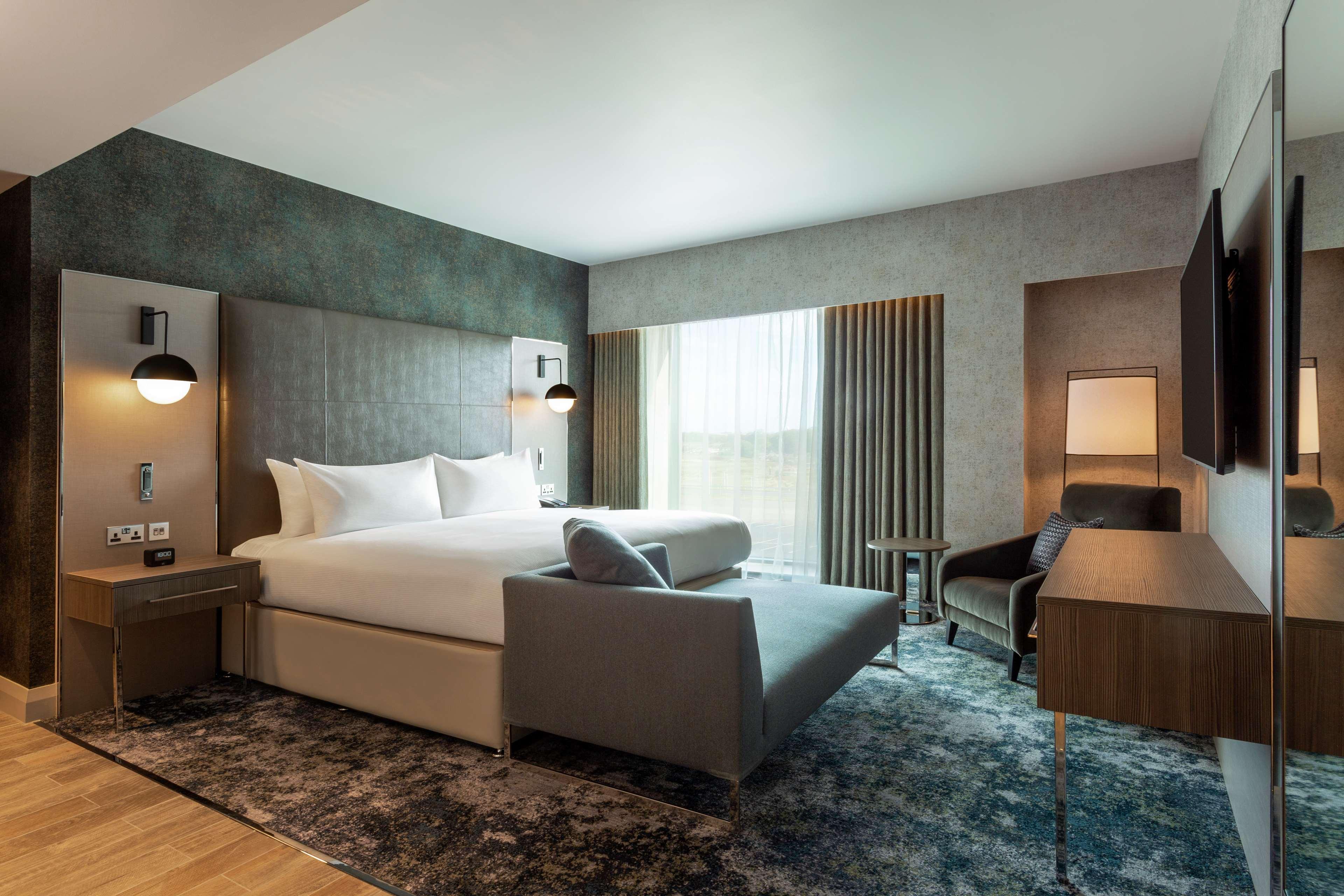 Hilton Aberdeen Teca Екстериор снимка