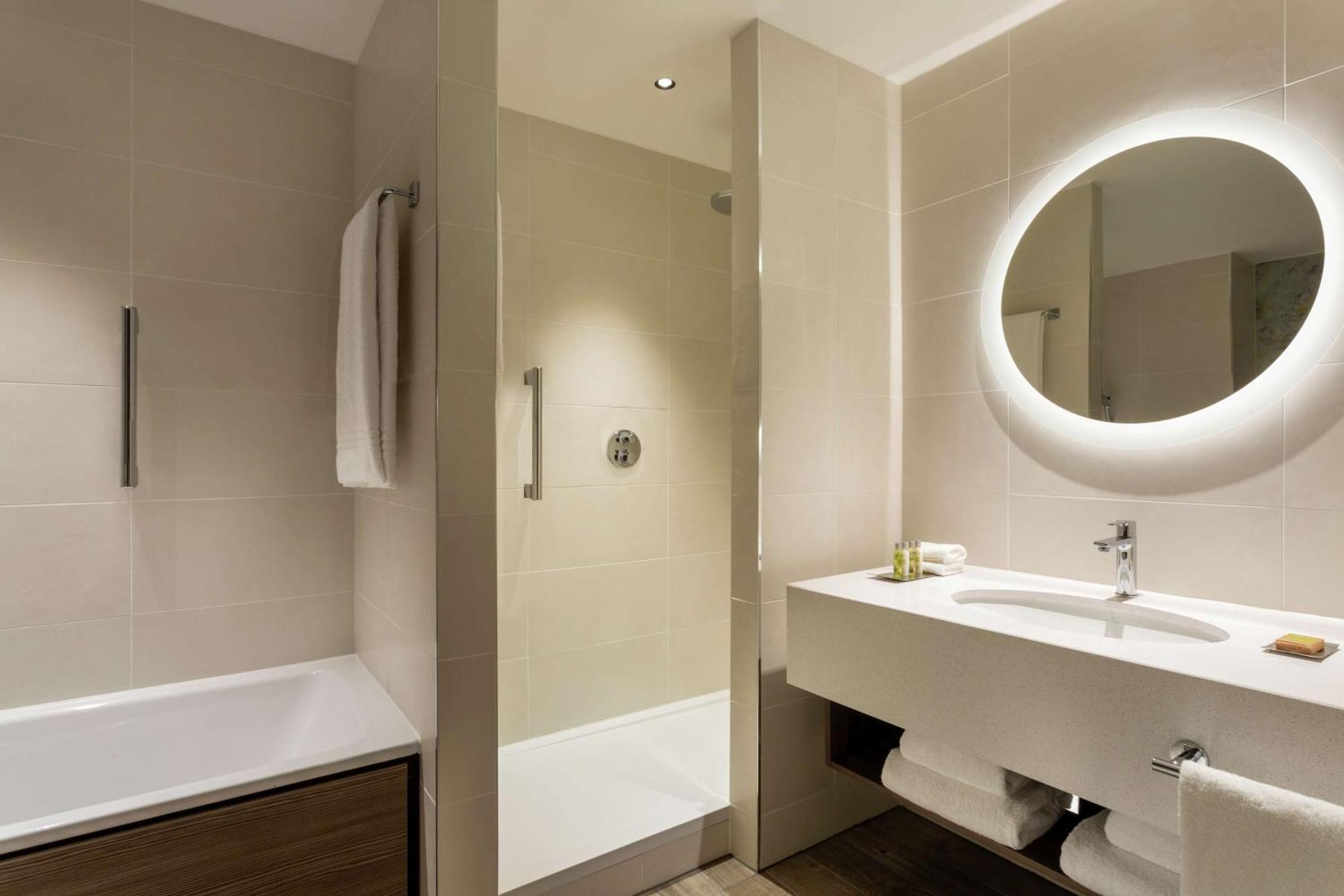 Hilton Aberdeen Teca Екстериор снимка
