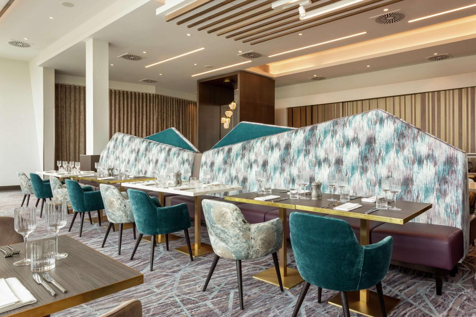 Hilton Aberdeen Teca Екстериор снимка